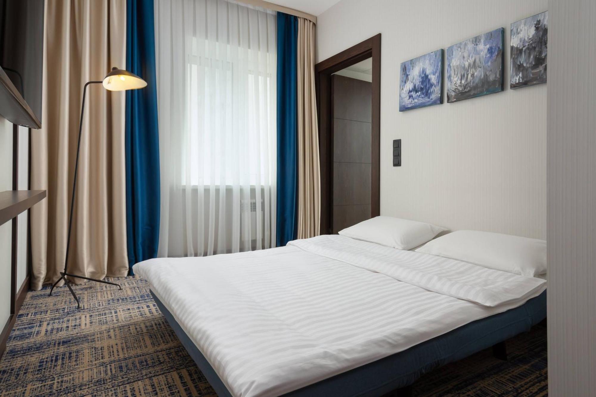 Courtyard By Marriott Tashkent Hotell Eksteriør bilde